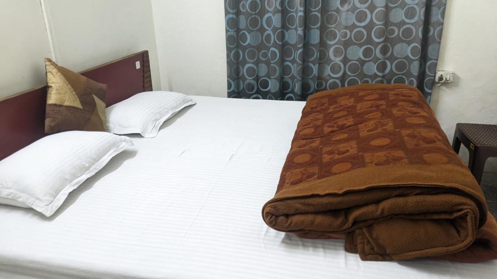 Hotel Kanchan Дехрадун Экстерьер фото